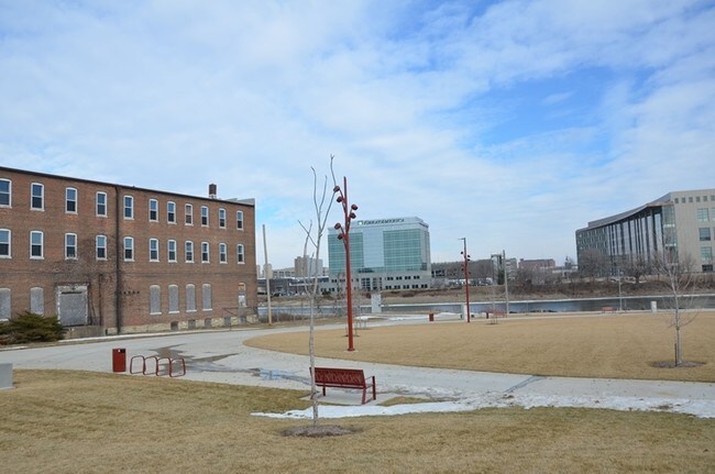 Building Photo - Mott Lofts