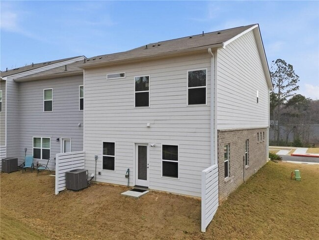 Building Photo - 3860 Pressley Ln