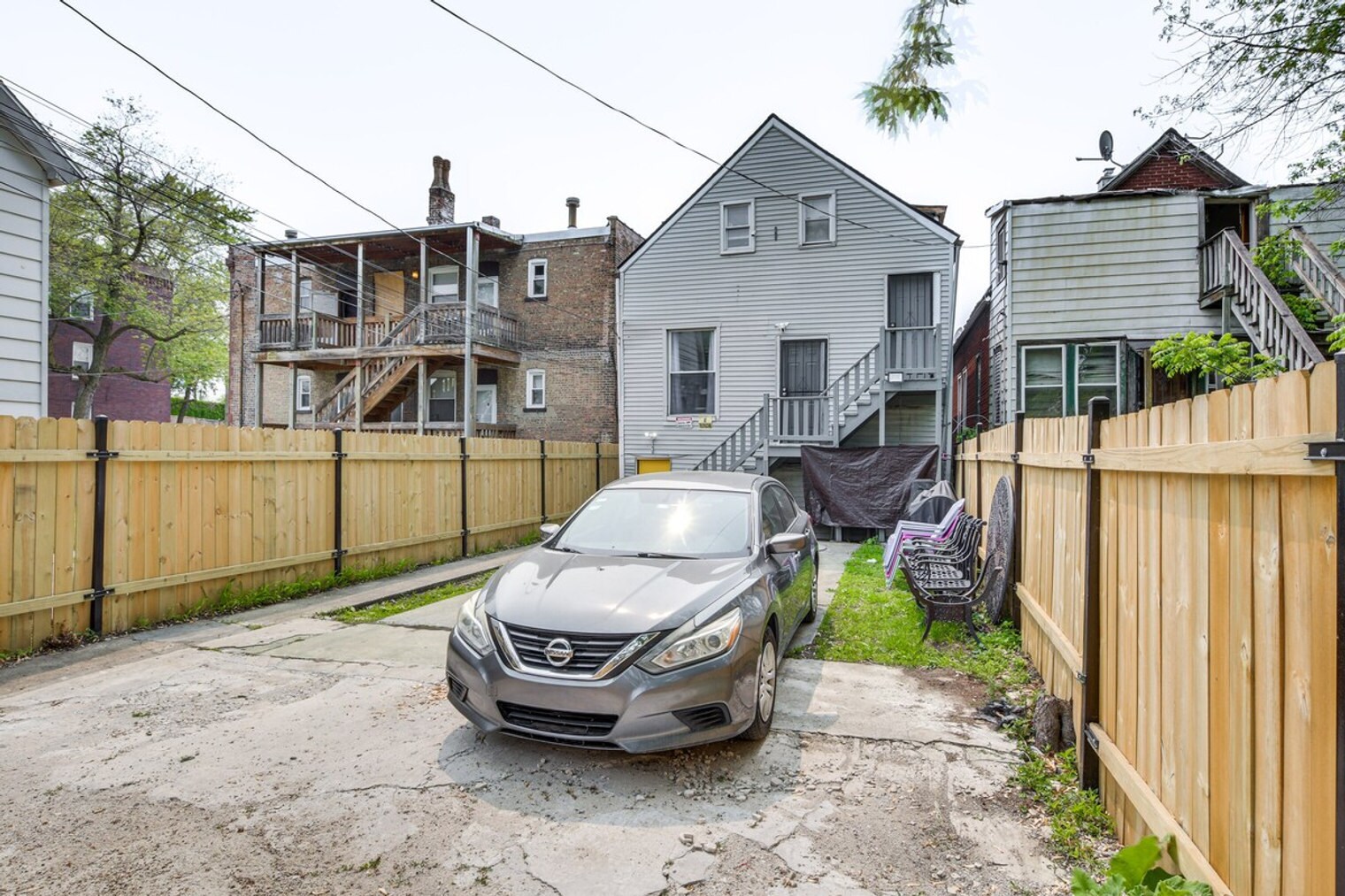 Building Photo - 6455 S Eberhart Ave