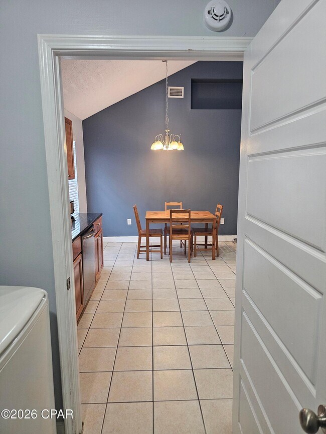 Building Photo - 315 Gabrielle Ln