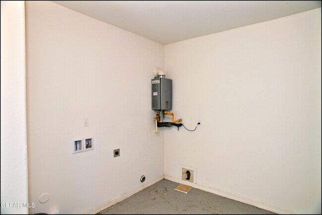 Building Photo - 781 Croxdale St