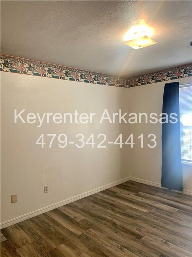 Building Photo - Charming Home with Open Kitchen, Fireplace & 2-Car Garage