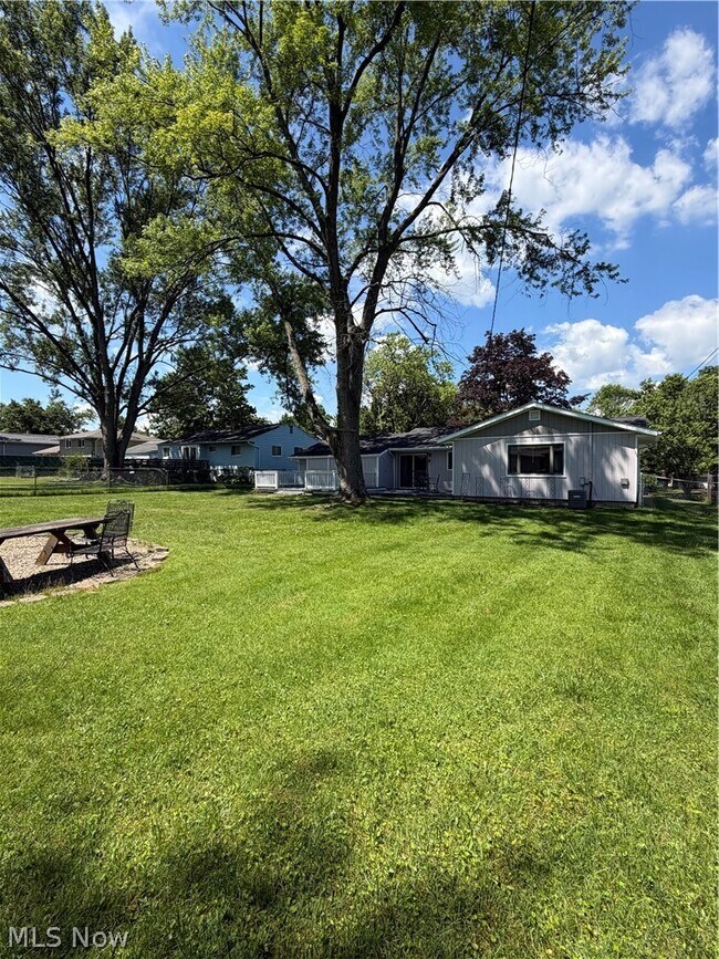 Building Photo - 13187 Yager Dr