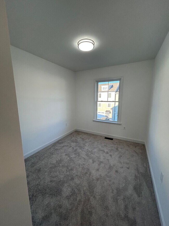 Building Photo - Brand New Luxury 4-Bedroom Townhome with a garage at The Townes at Congers Creek – Phase 3