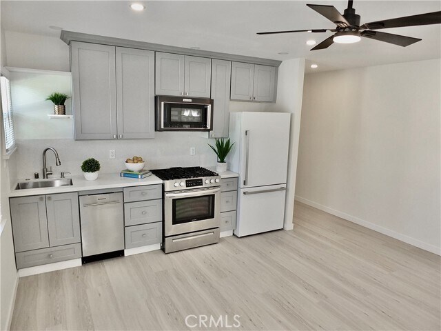 Building Photo - 2618 Lime Ave