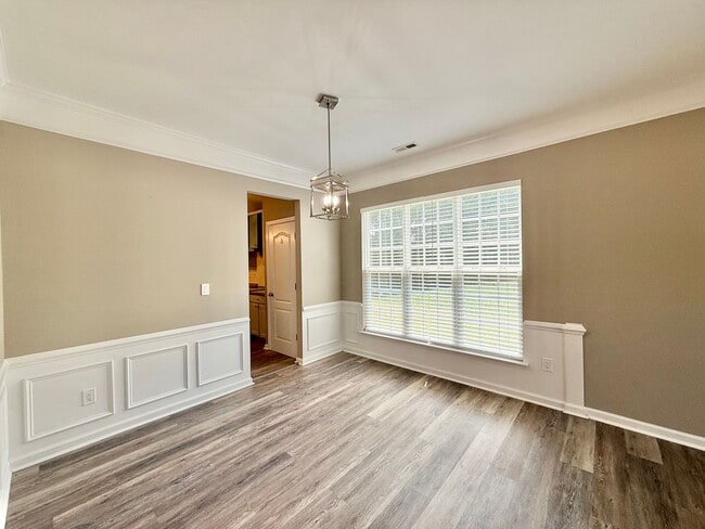 Building Photo - Newly Remodeled 4BD, 2.5BA Raleigh Home wi...