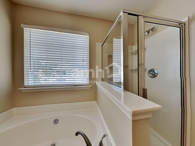 Building Photo - 123 Diploma Dr