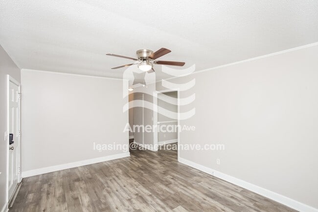 Building Photo - 890 Griffin St