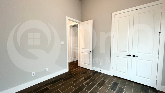Building Photo - 6301 Tahoe Winds Dr