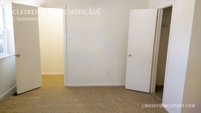 Building Photo - Washington Square Townhouses