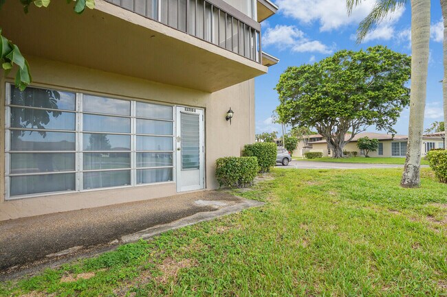 Building Photo - 13719 Via Aurora