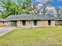 Building Photo - Single Family Home.  Available Now!