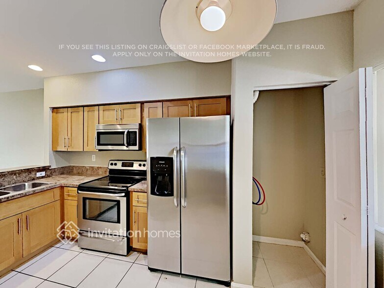 Building Photo - 2518 SW 83rd Terrace