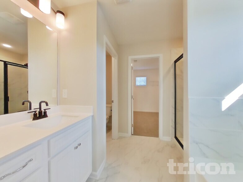 Building Photo - 36 Leyland Ct