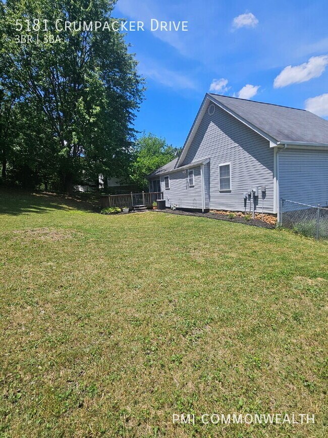 Building Photo - 5181 Crumpacker Dr