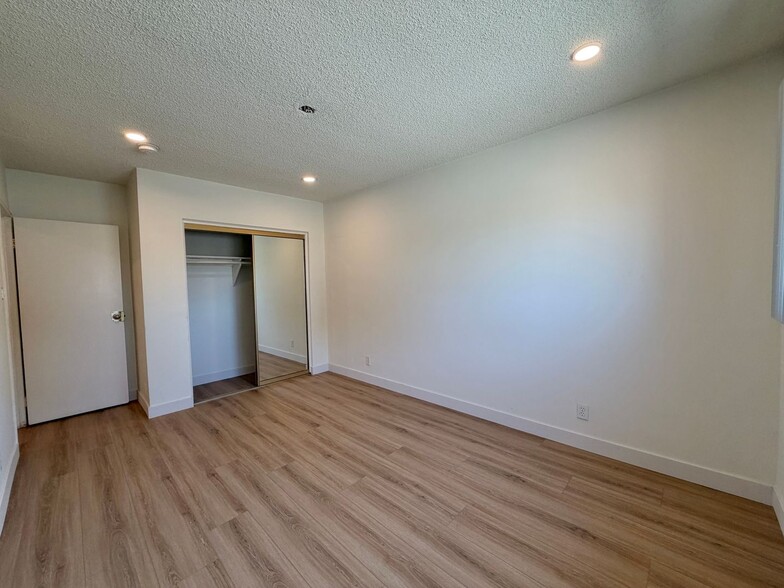 Building Photo - 3631 Midvale Ave