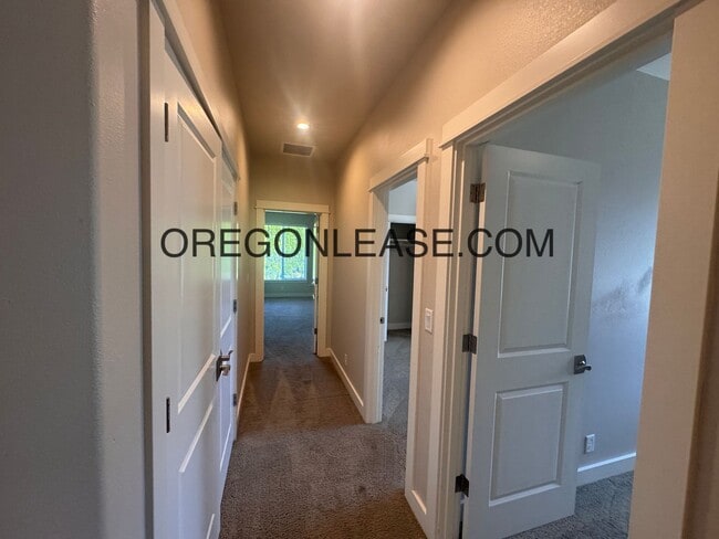 Building Photo - 3 Bedrooms | 2 Bathrooms | 1,800 Sq. Ft. |...