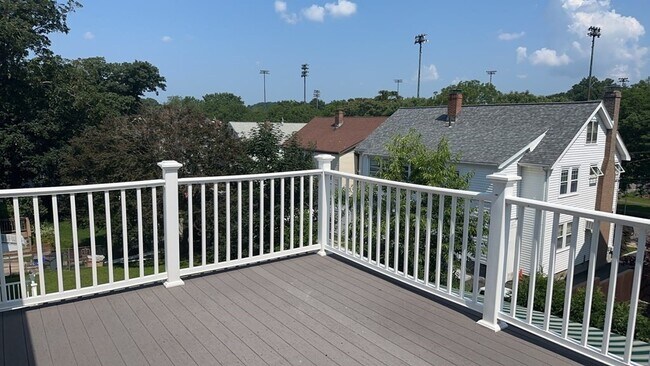 Building Photo - 48 Trapelo St
