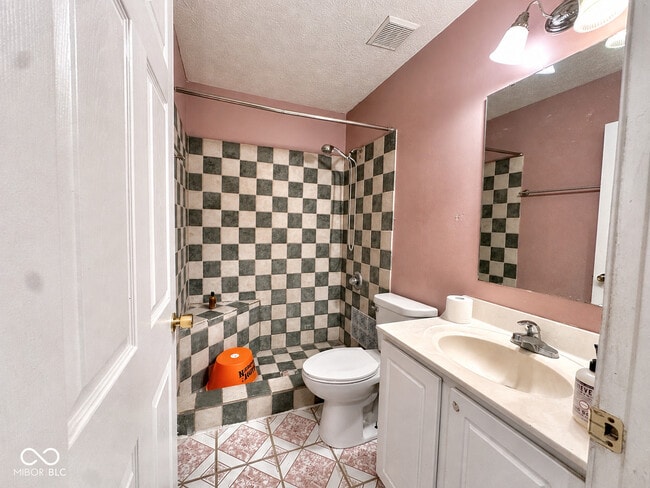 Building Photo - 7226 Parklake Cir