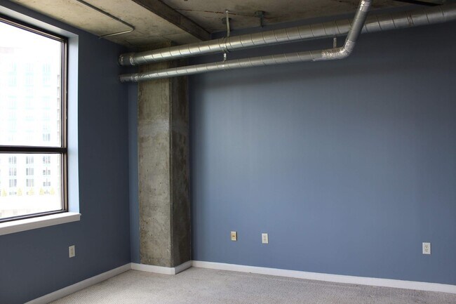 Building Photo - Spacious, beautiful loft with separate bedroom and office for rent in Downtown Atlanta