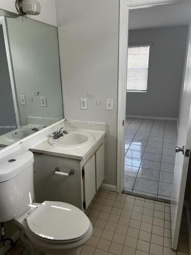 Building Photo - 7221 SW 11th Ct