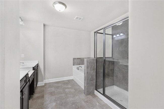 Building Photo - 1925 Wheylon Dr