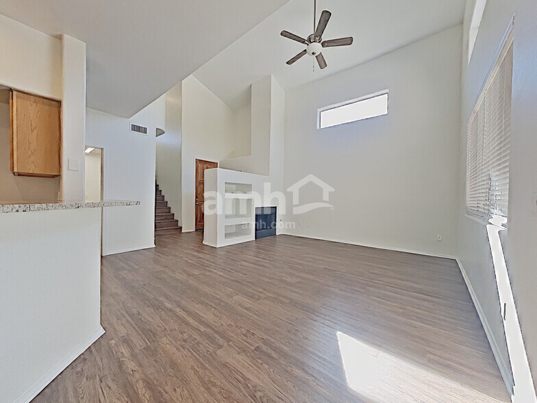 Building Photo - 2503 N Avenida TABICA