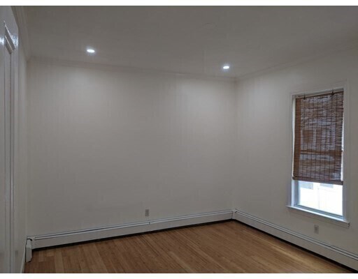 Building Photo - 19 Cambria St