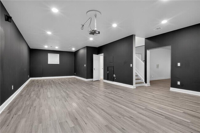 Building Photo - 5428 Spelman Dr