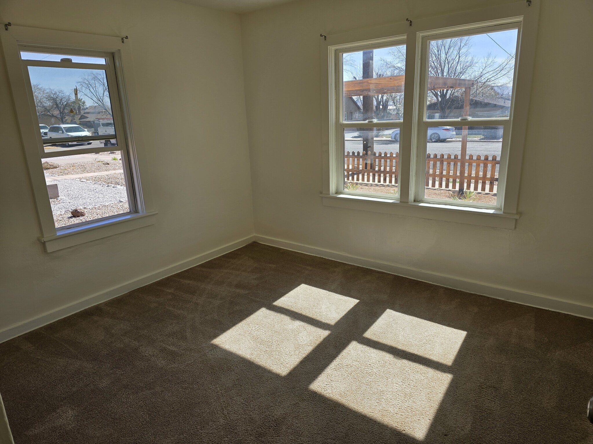 Front Bedroom - 549 E 500 S