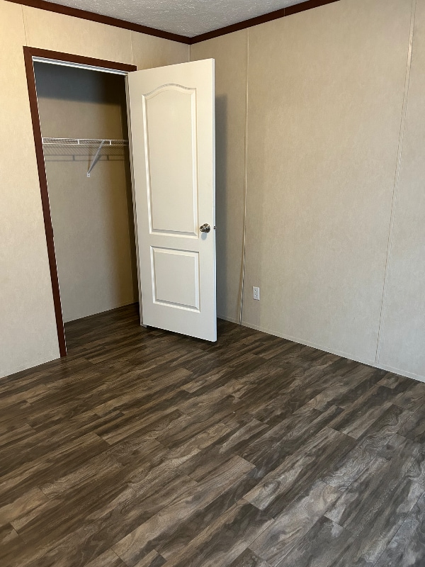 Building Photo - 9859 Shepherd Rd