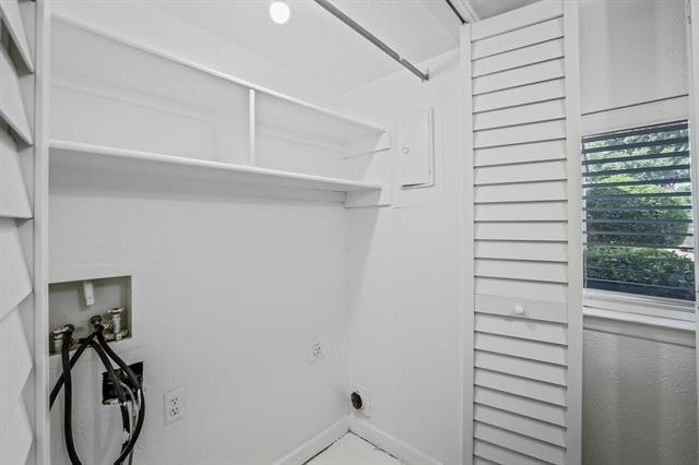 Building Photo - 4557 N O'Connor Rd