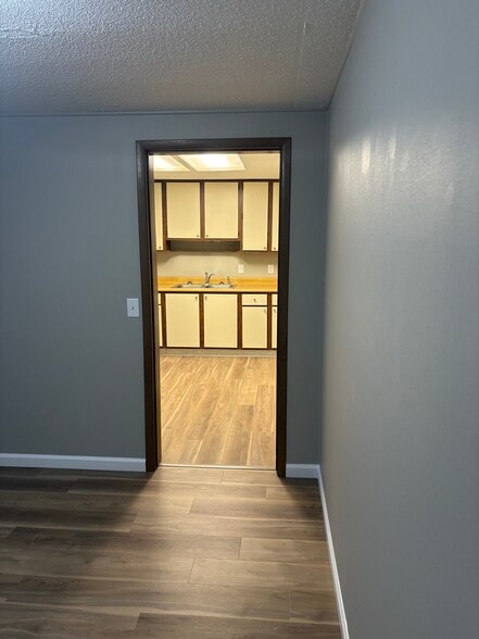 Building Photo - 310 S Pike St