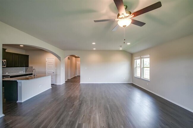 Building Photo - 261 Horsemint Way