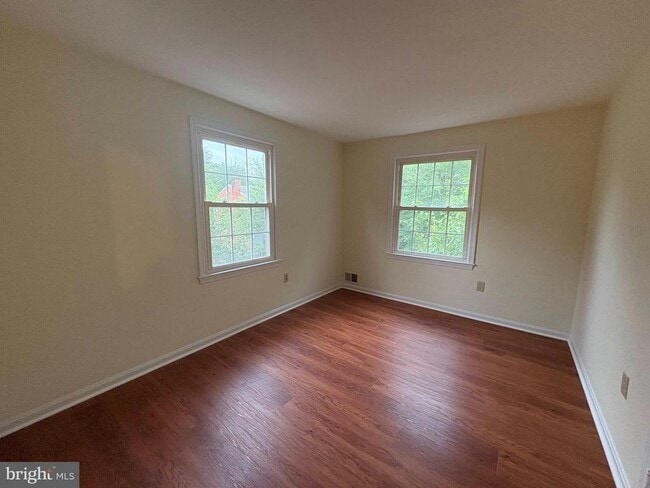 Building Photo - 4513 Squiredale Square
