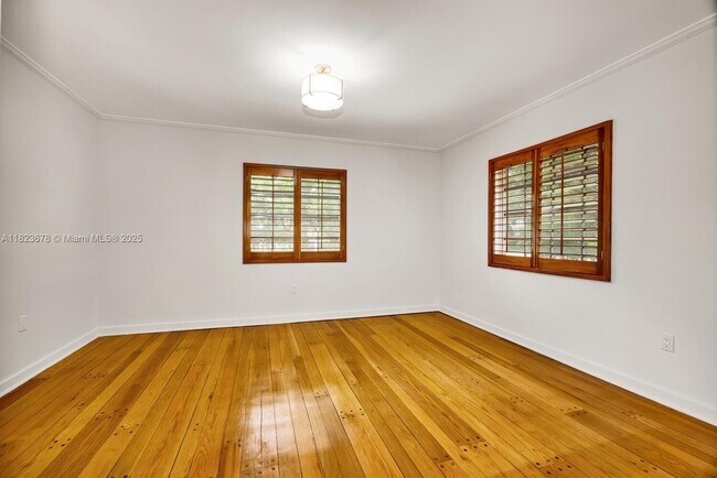 Building Photo - 1340 Sopera Ave