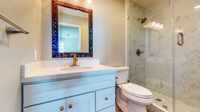 Building Photo - Beautiful 4 bedroom 3.5 bath Home with 2 c...