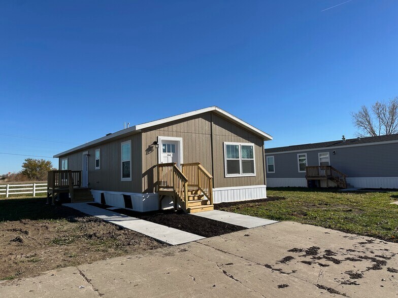 Primary Photo - 3543 Warren Pl