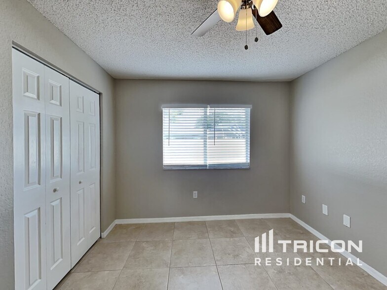 Building Photo - 8421 Bay Dr