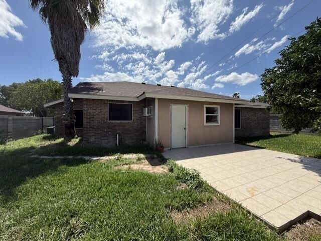 Building Photo - 8611 Chris Ln