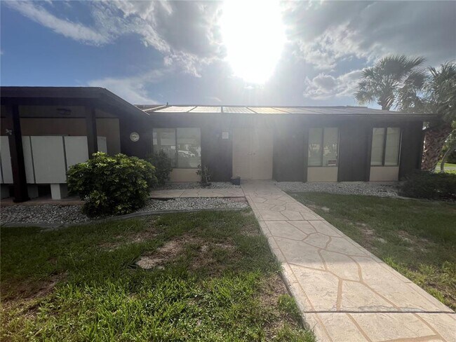 Building Photo - 4022 Beaver Ln
