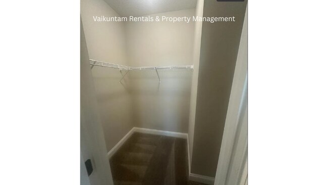 Building Photo - 761 Cherry Elm Dr