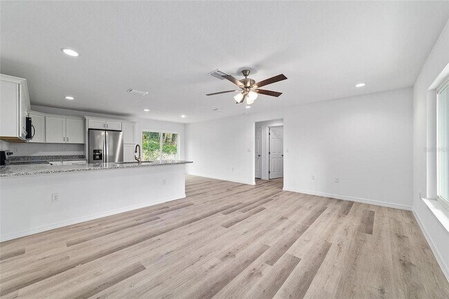 Building Photo - 874 NE 130th Terrace