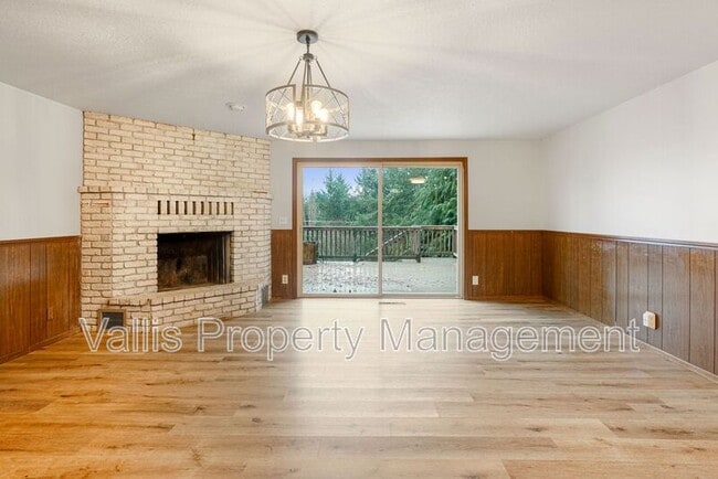 Building Photo - 2197 Doaks Ferry Rd NW