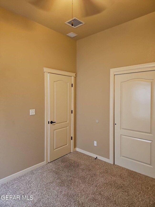 Building Photo - 3704 Grand Bahamas Dr