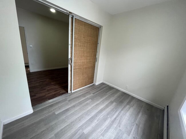 Building Photo - 129 Highland Ave
