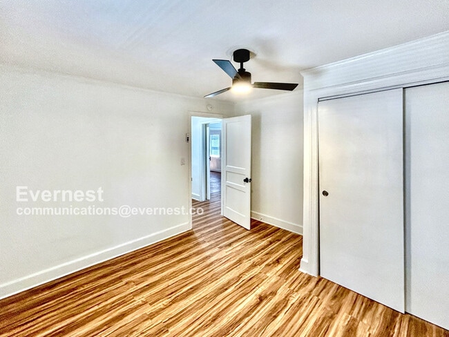 Building Photo - 1391 N Druid Hills Rd NE