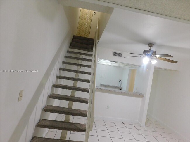 Building Photo - 1121 SW 105th Ave