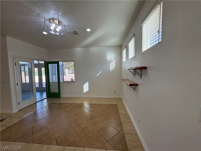 Building Photo - 128 Torchwood Ln