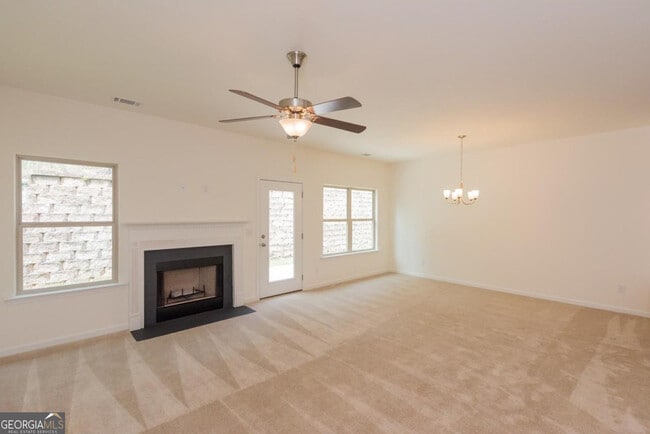 Building Photo - 10 Bayberry Cir